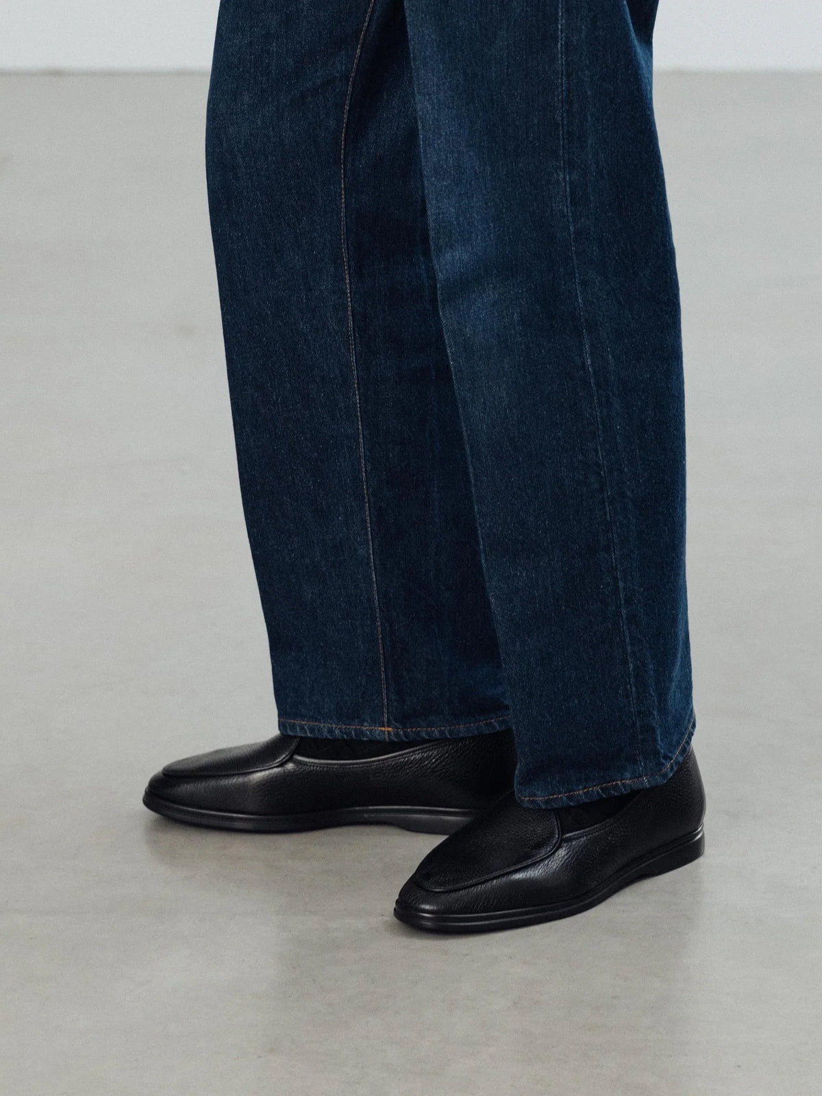 Belgian Loafer - Black Deerskin